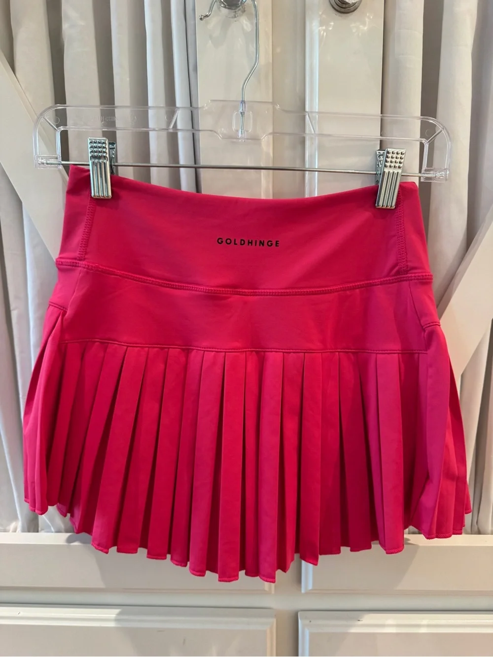 Gold Hinge Women’s Pleated Tennis Skirt Hot Pink - Size Small